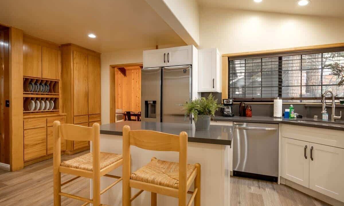 Photo of Others in Summit Estates