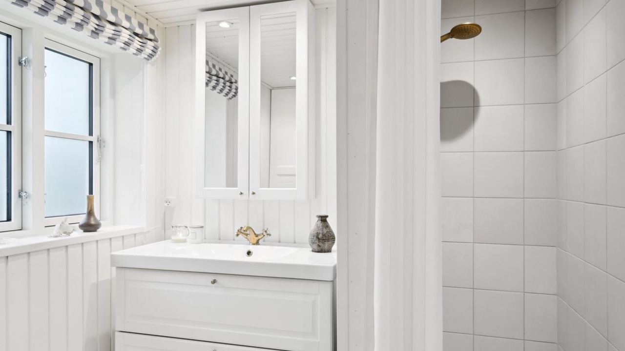 Photo of Bathroom in Hou