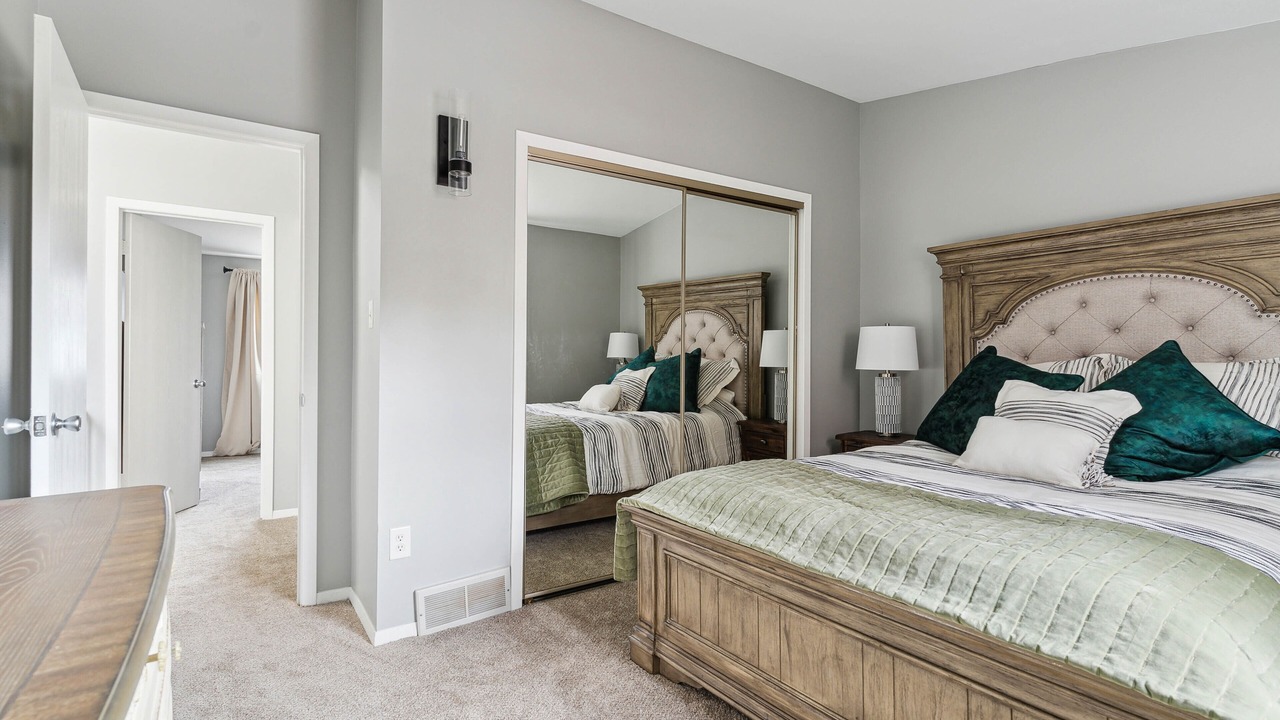 Photo of Bedroom in Clay