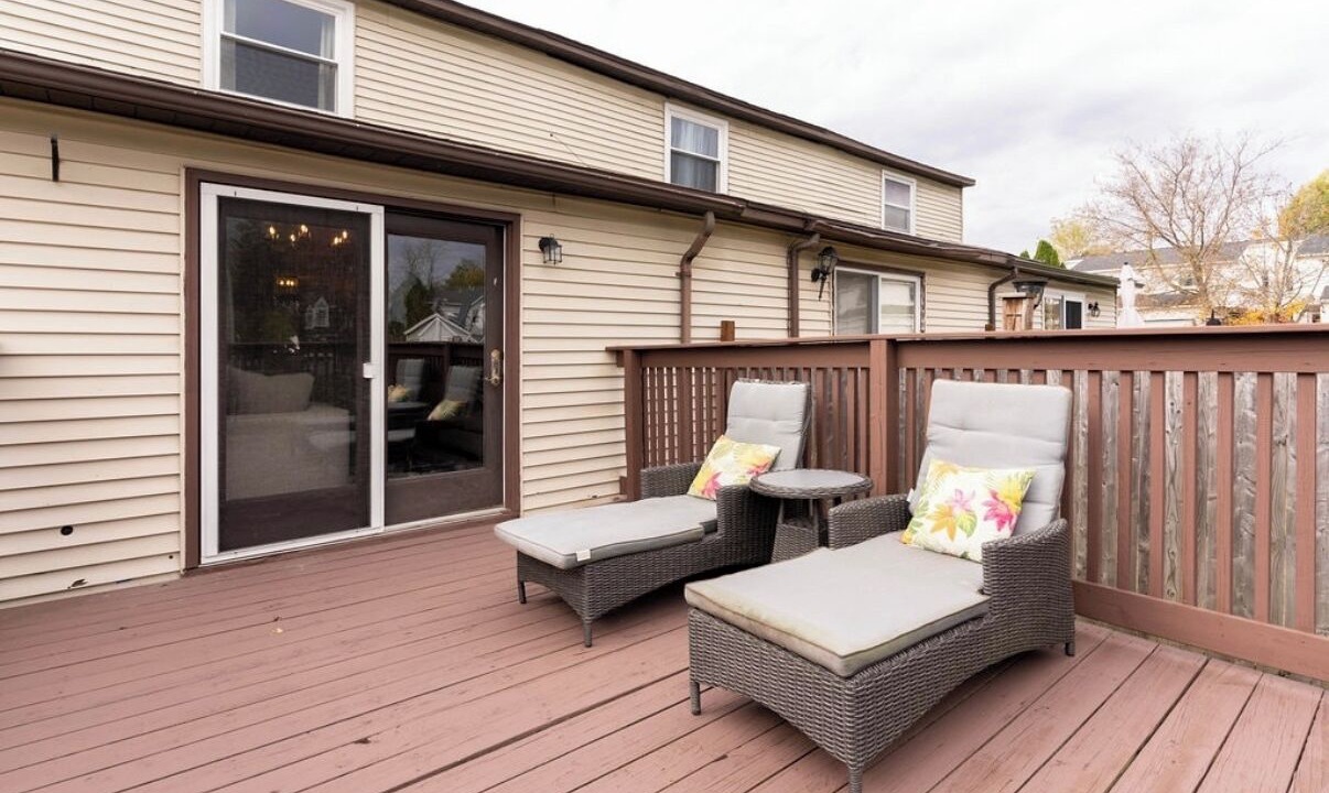 Photo of Outdoor in Clay