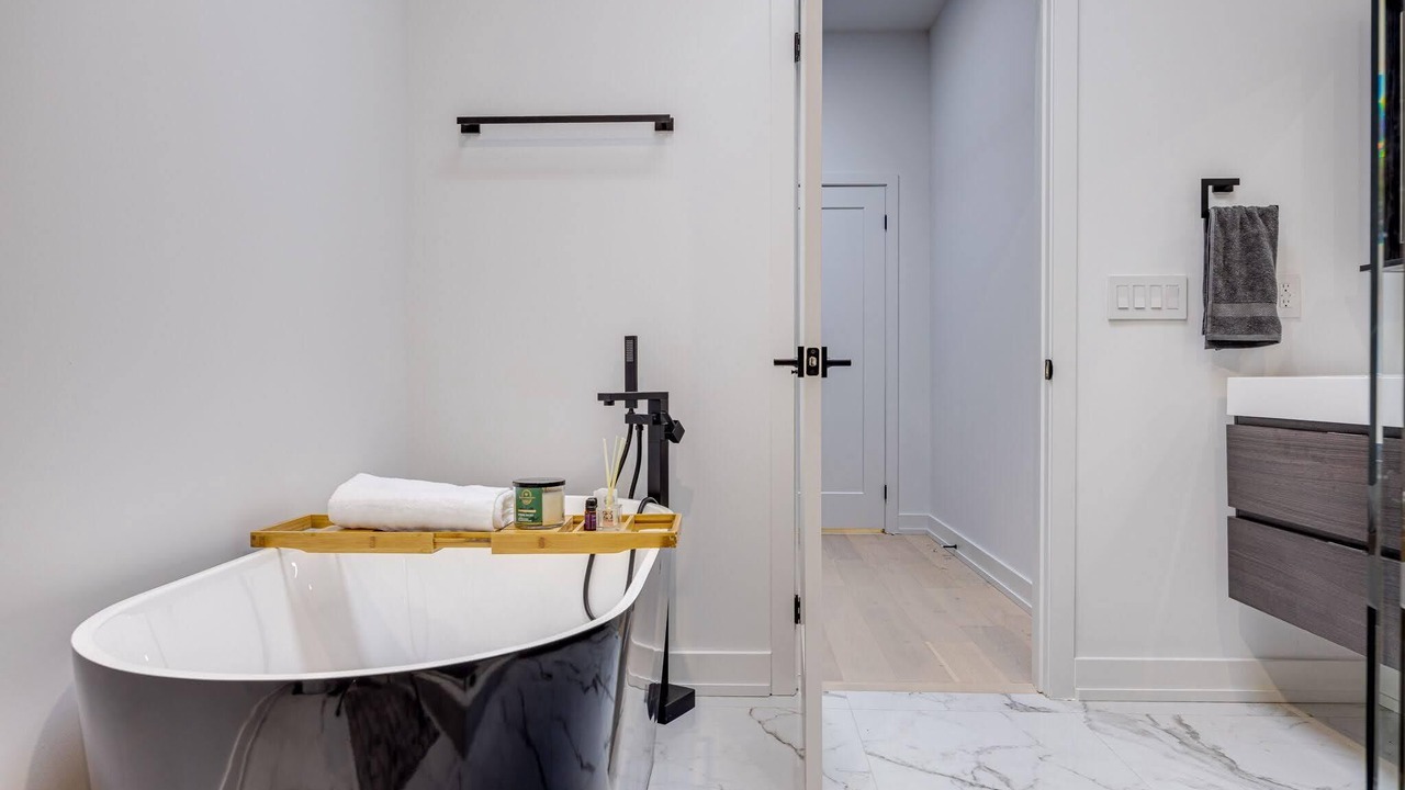 Photo of Bathroom in New Toronto