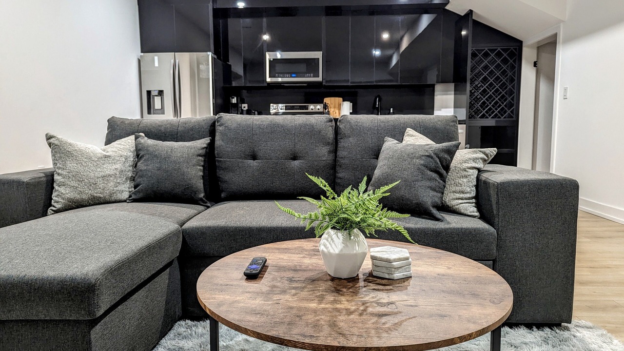 Photo of Livingroom in New Toronto