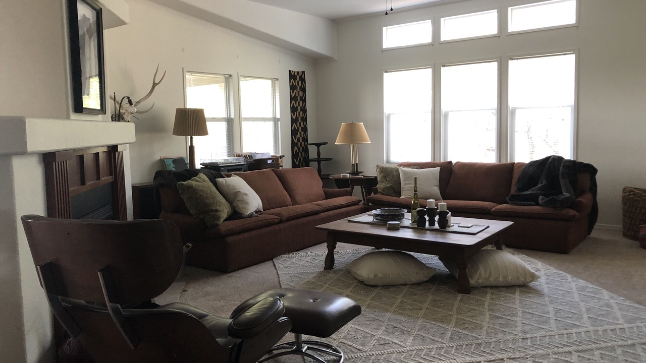 Photo of Livingroom in Telegraph