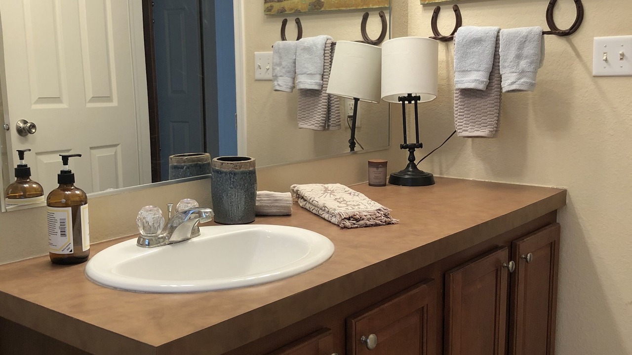 Photo of Bathroom in Telegraph