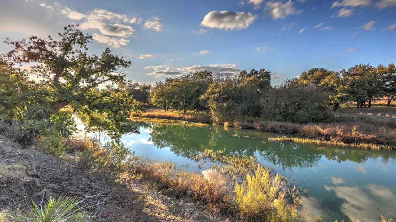 Photo of Outdoor in Telegraph
