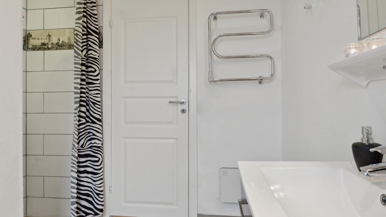 Photo of Bathroom in Hov