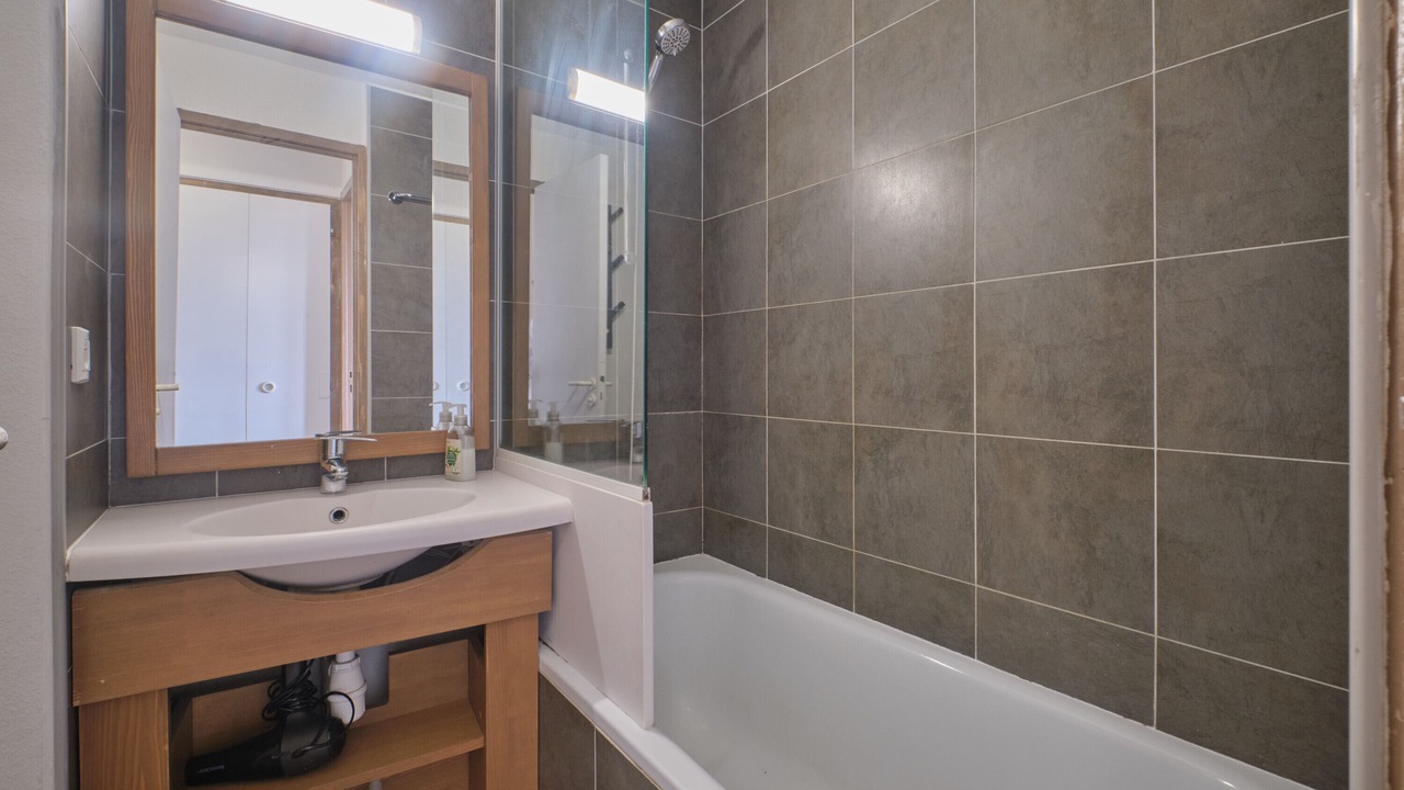 Photo of Bathroom in Eclose-Ouest