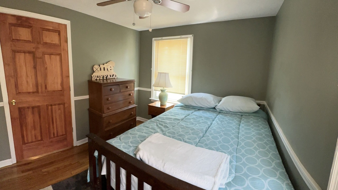 Photo of Bedroom in North Buffalo