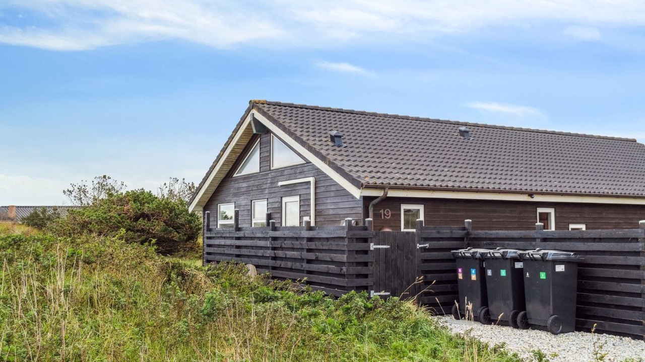 Photo of Others in Lild Strand