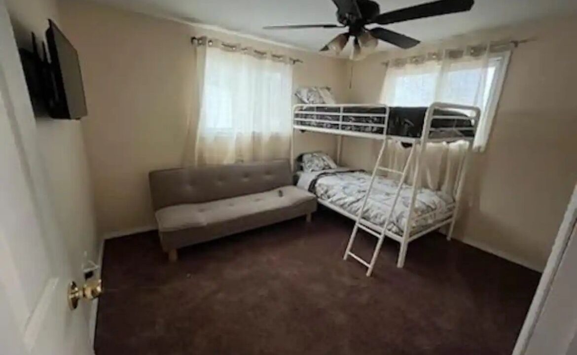 Photo of Bedroom in Ecorse
