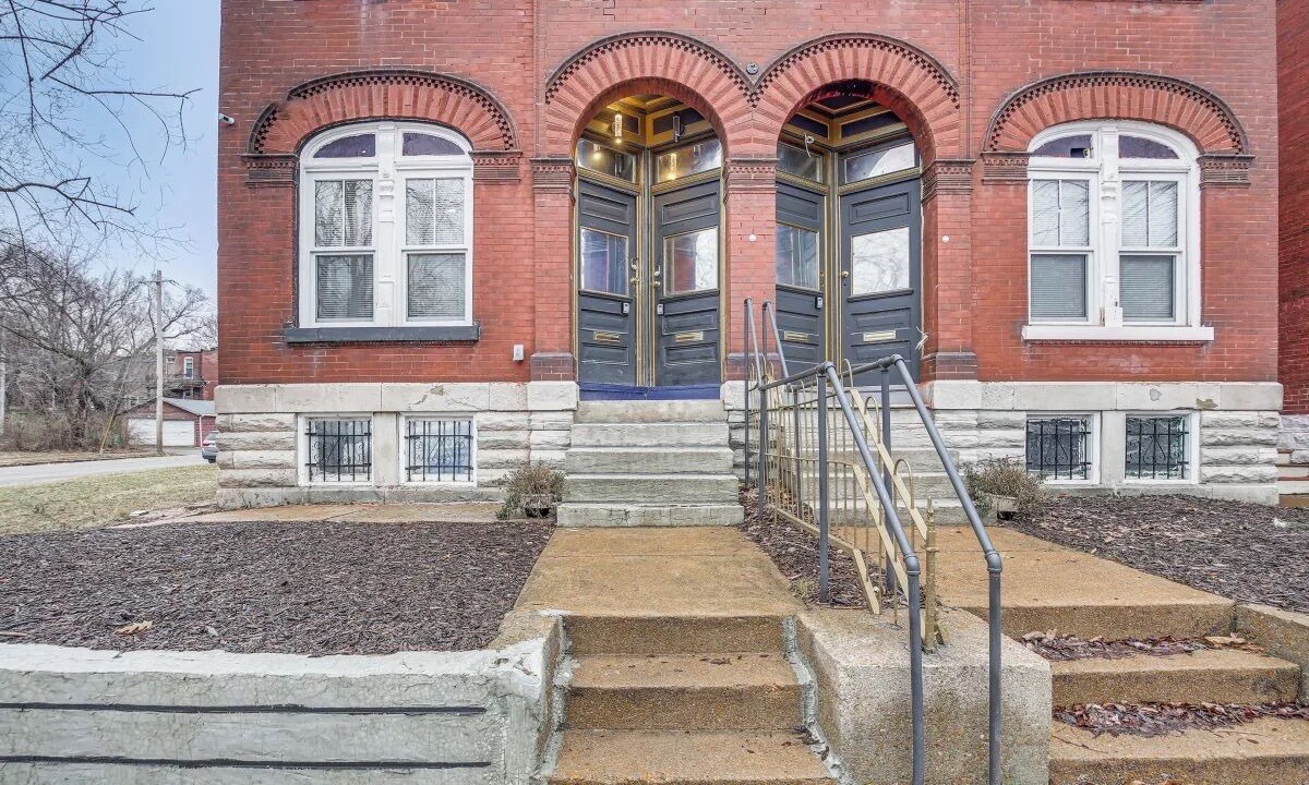 Photo of Outdoor in Lafayette Square