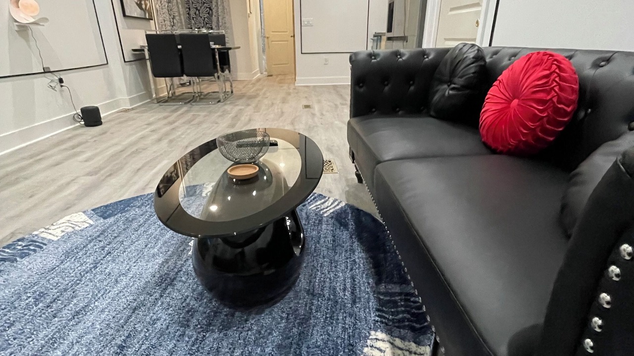 Photo of Livingroom in Lafayette Square