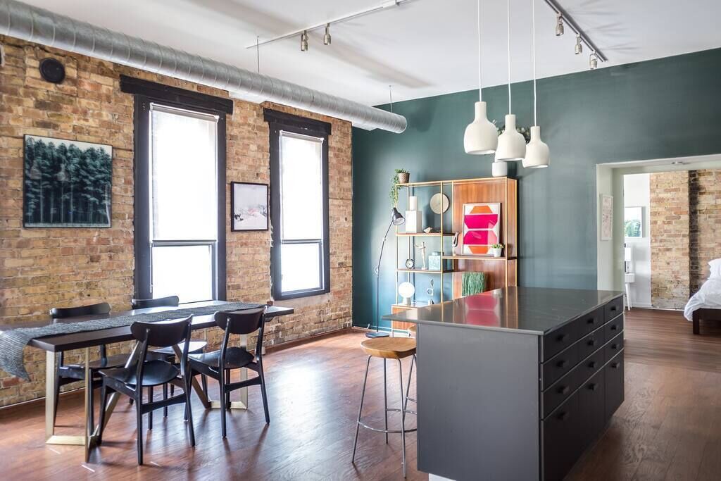 Photo of Others in River North