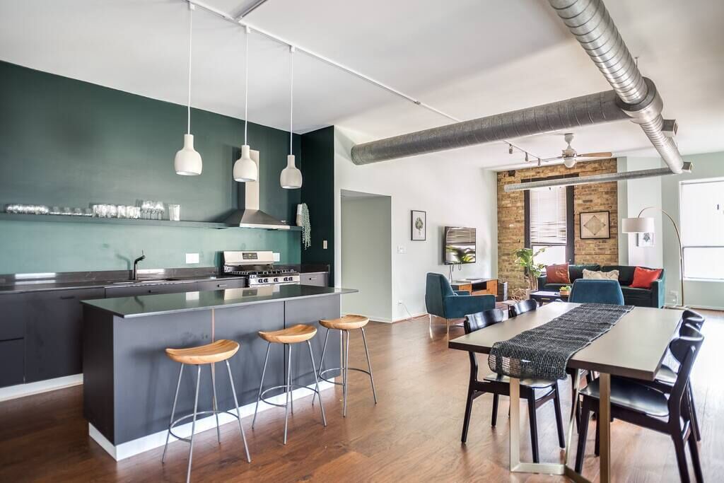 Photo of Others in River North