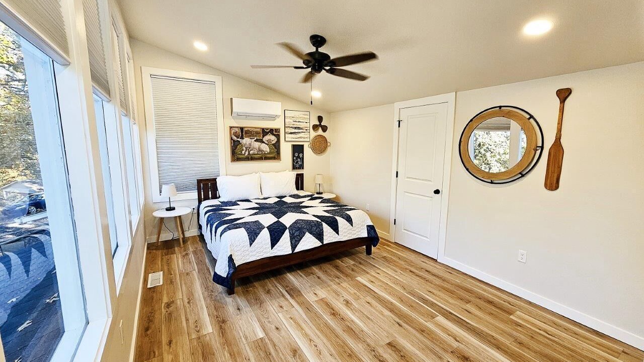 Photo of Bedroom in Pettit