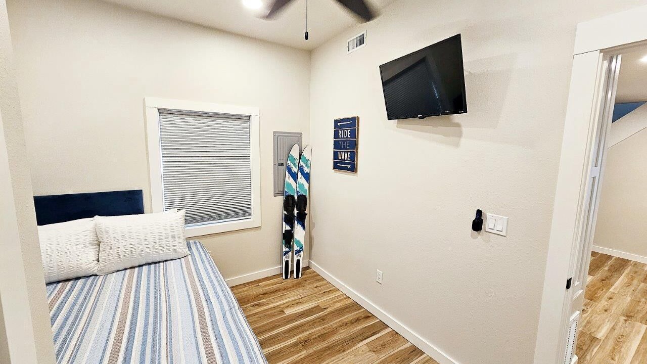 Photo of Bedroom in Pettit