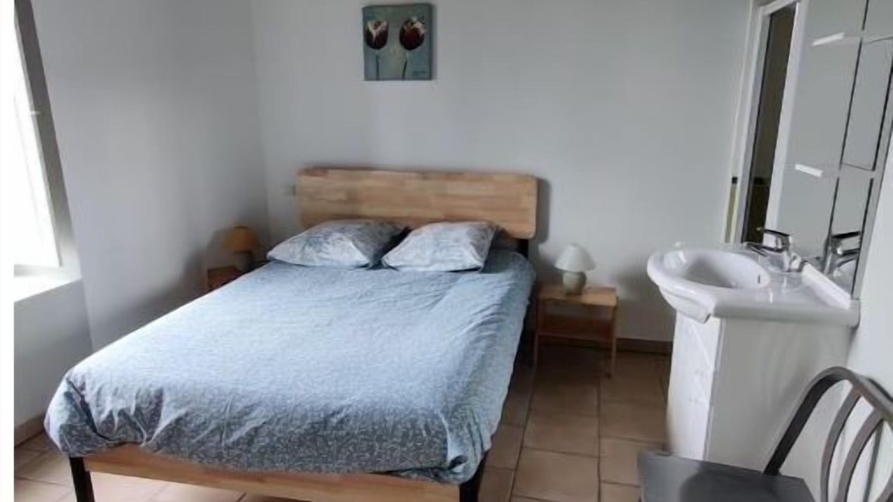 Photo of Bedroom in Laigne