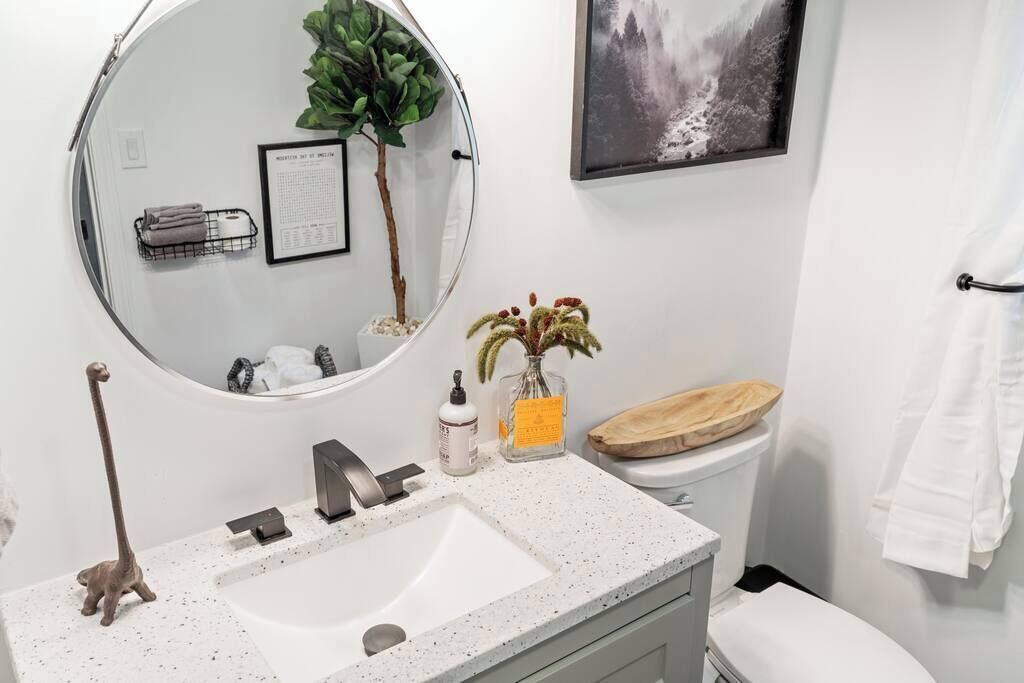 Photo of Bathroom in Eagle Mountain