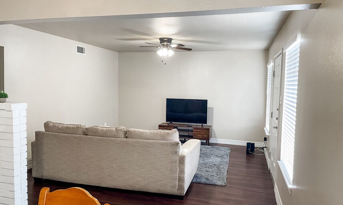 Photo of Bedroom in Central City