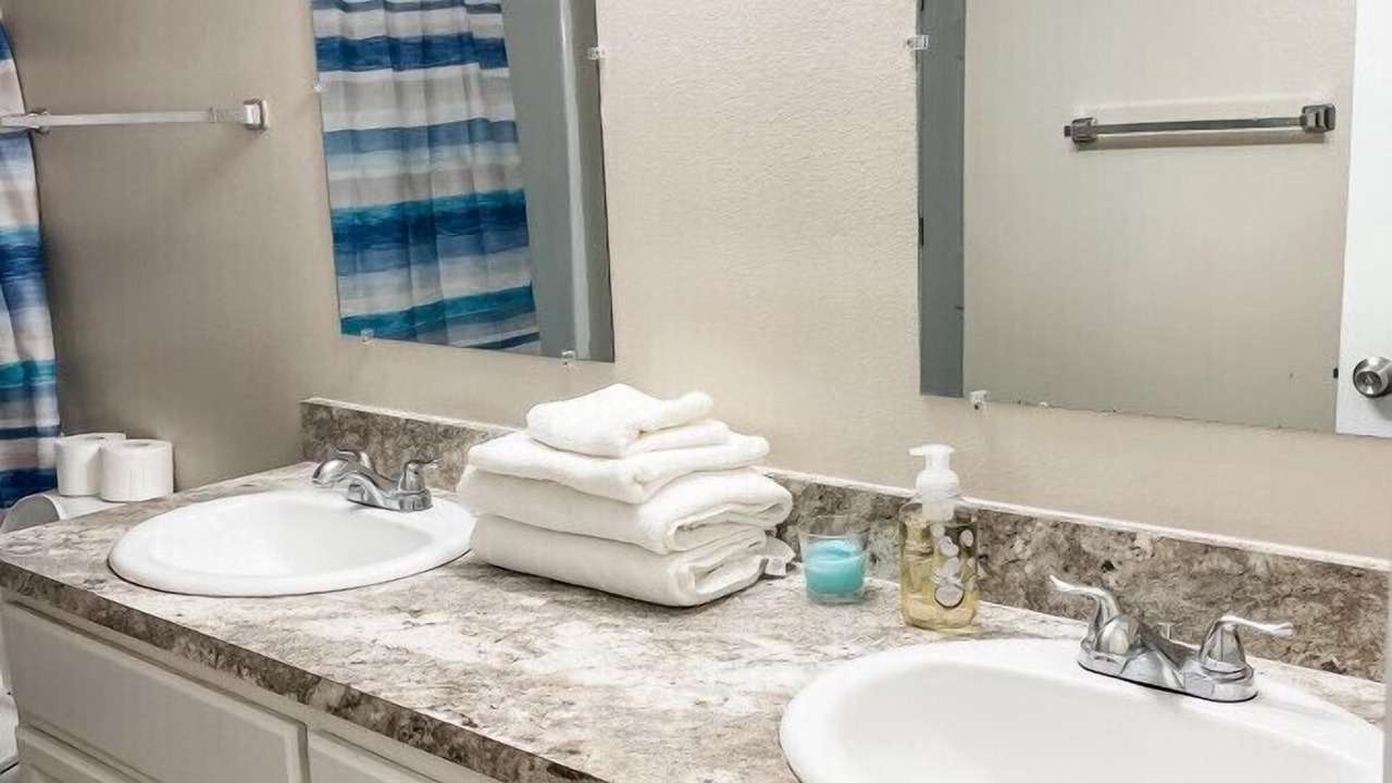 Photo of Bathroom in Central City