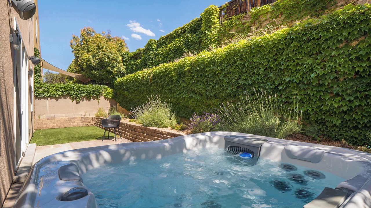 Photo of Patio Balcony in Bear Canyon Estates