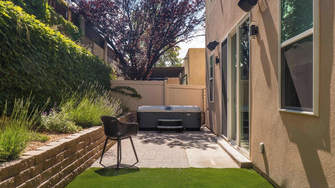 Photo of Patio Balcony in Bear Canyon Estates