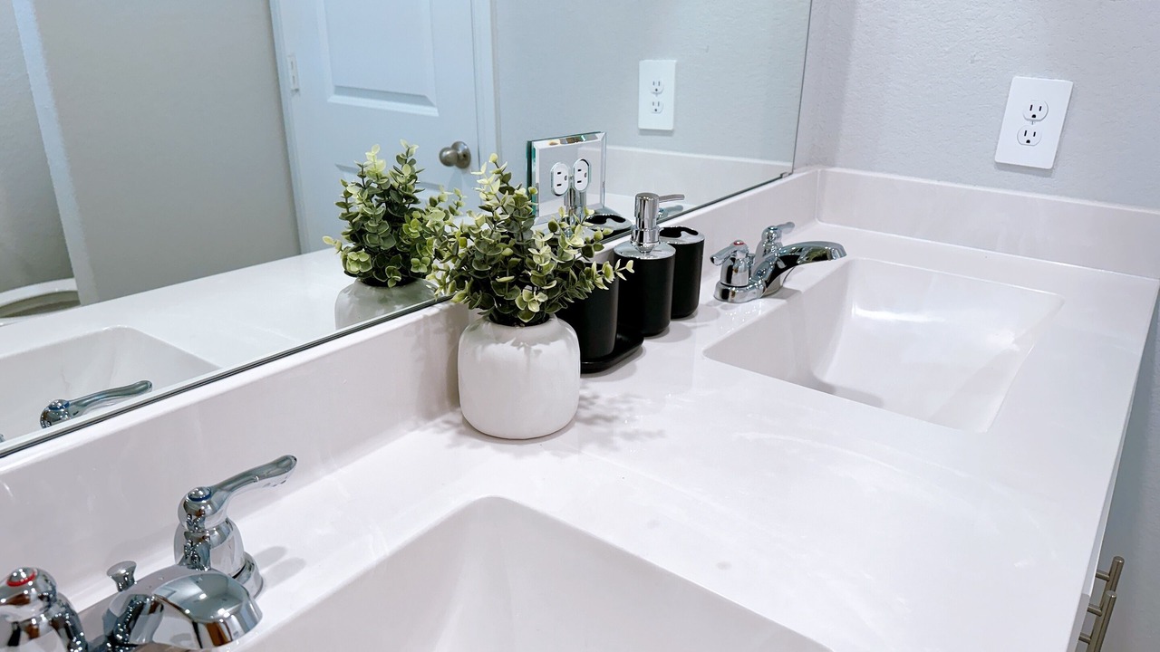 Photo of Bathroom in Crowley