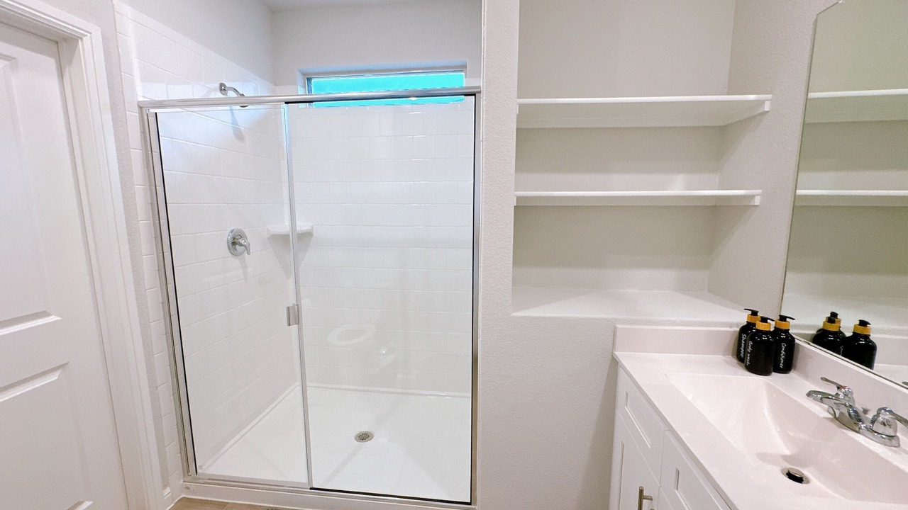 Photo of Bathroom in Crowley