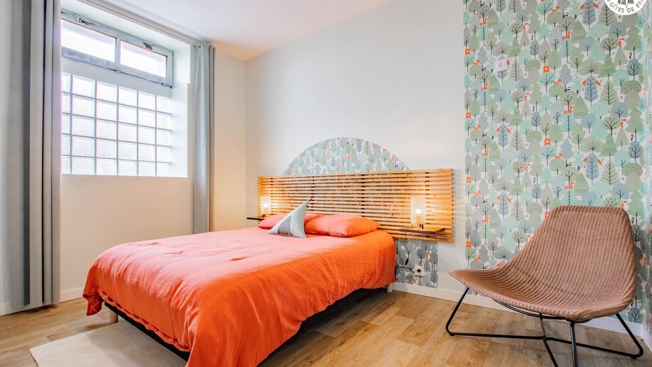 Photo of Bedroom in Epertully