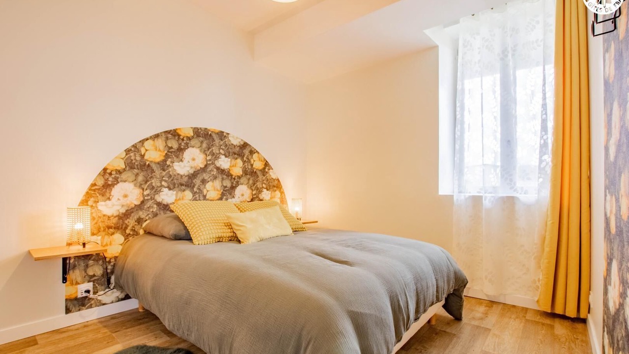 Photo of Bedroom in Epertully