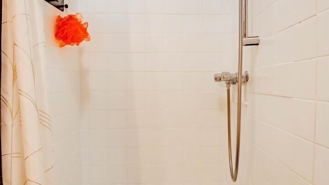 Photo of Bathroom in Epertully