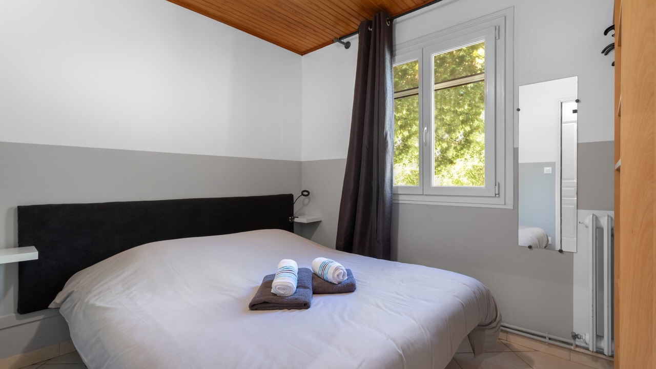 Photo of Bedroom in Reynes