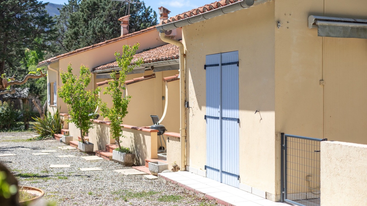 Photo of Outdoor in Reynes