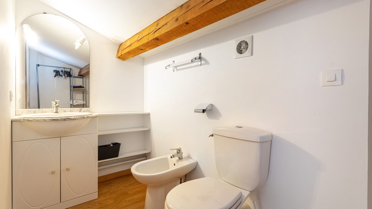 Photo of Bathroom in Reynes
