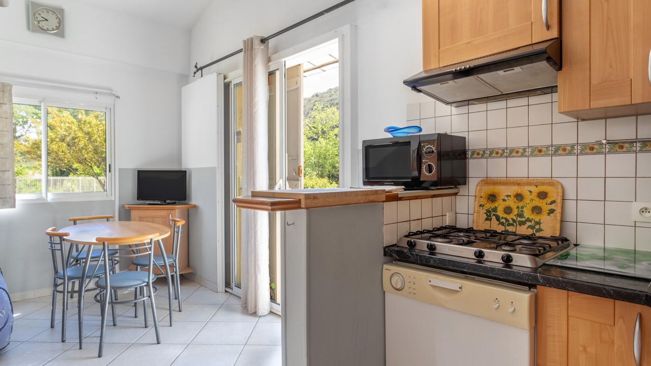 Photo of Kitchen in Reynes