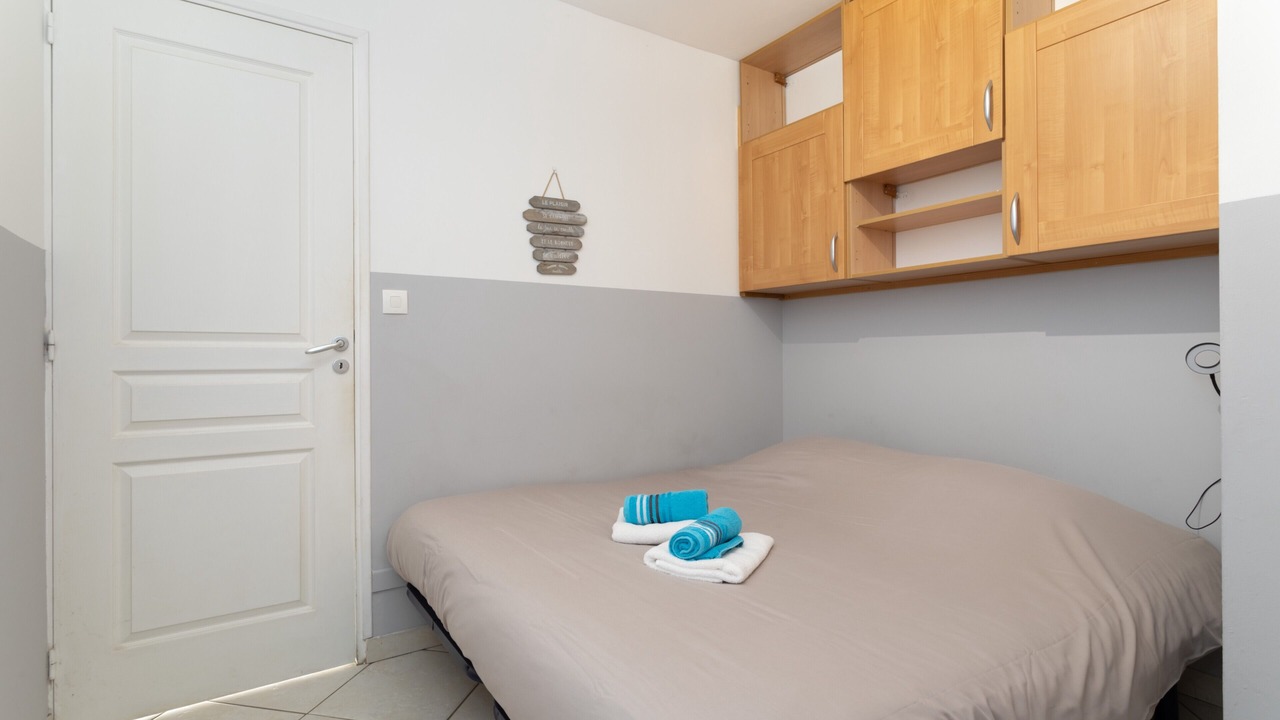 Photo of Bedroom in Reynes