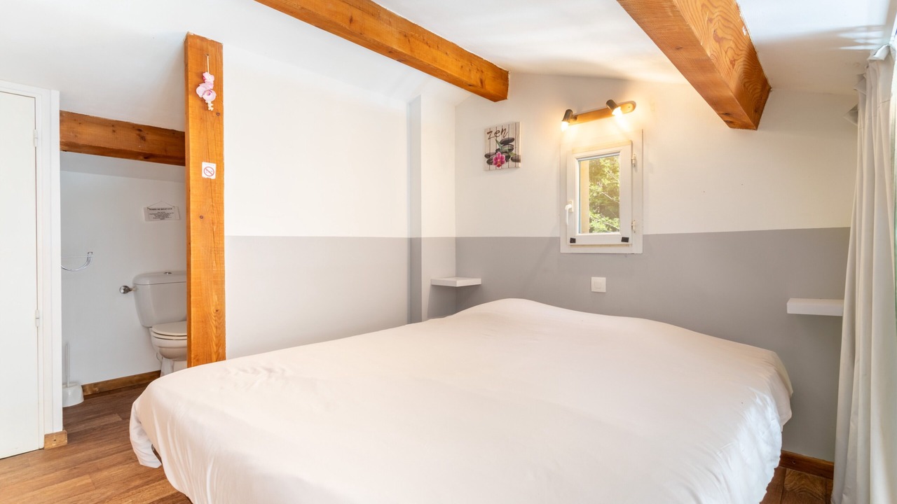 Photo of Bedroom in Reynes