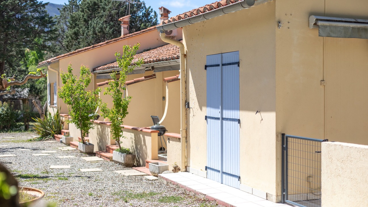 Photo of Outdoor in Reynes