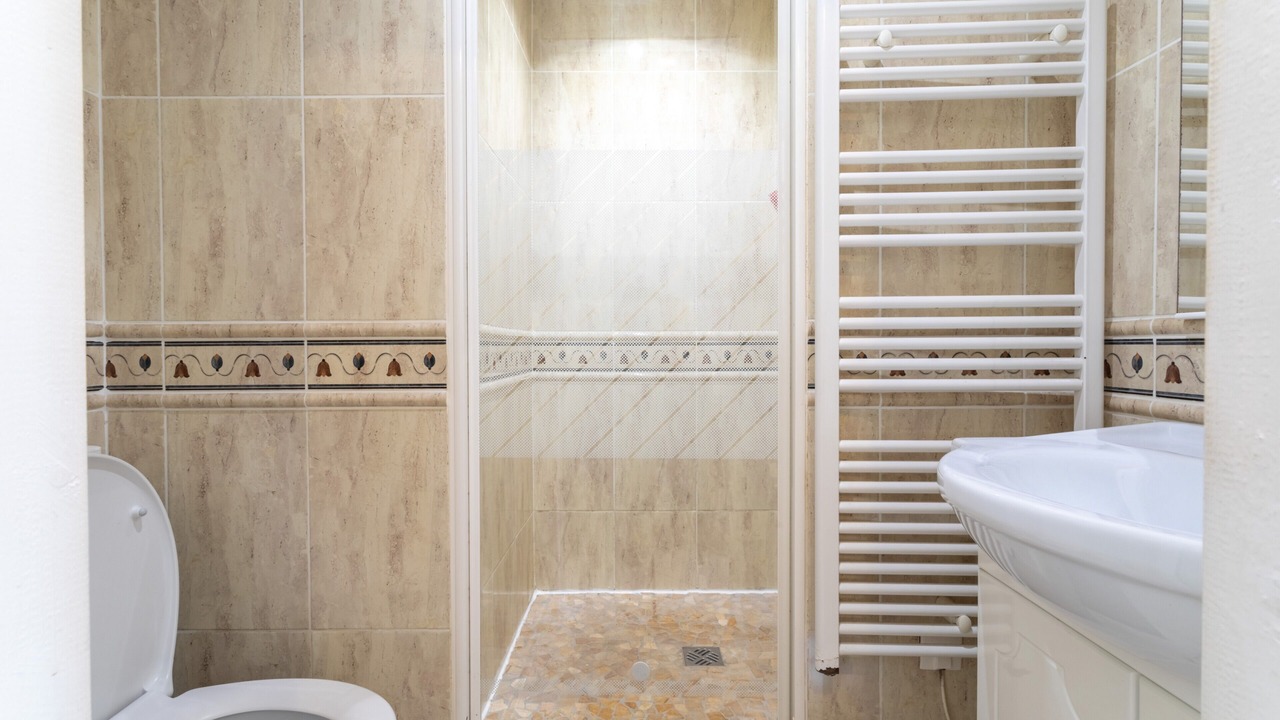 Photo of Bathroom in Reynes