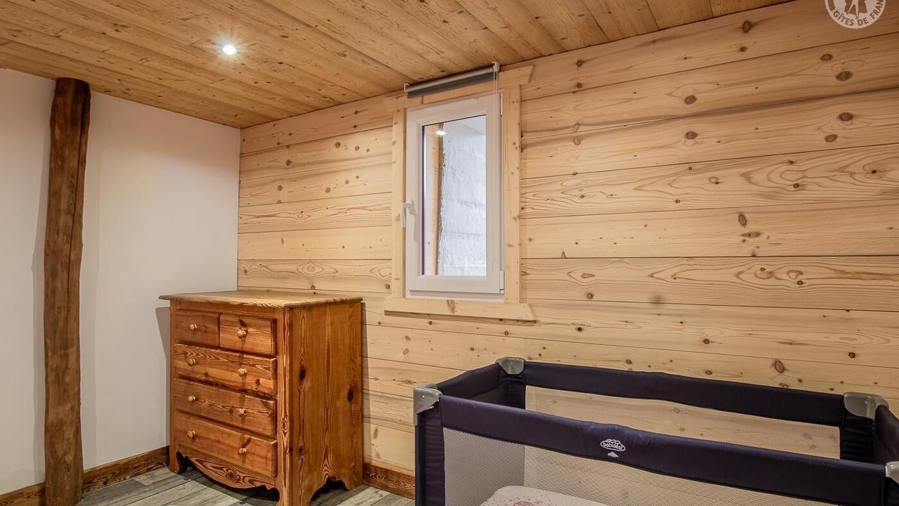 Photo of Others in Queige