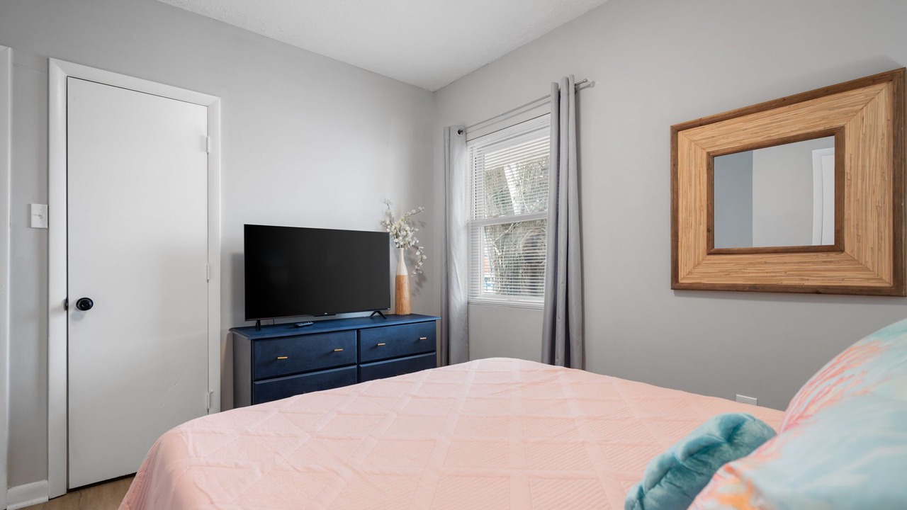 Photo of Bedroom in Buckroe Beach