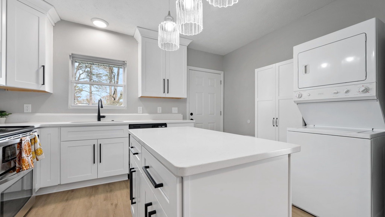 Photo of Kitchen in Buckroe Beach