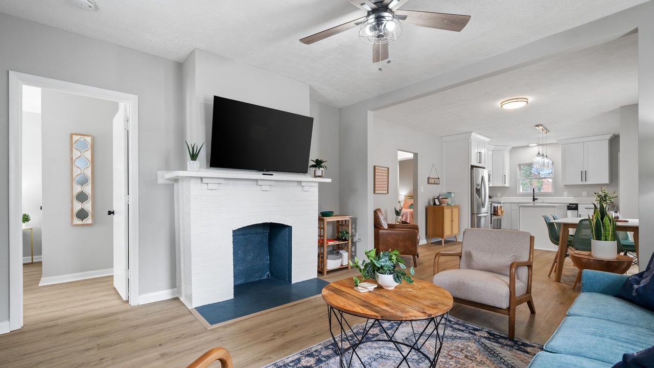 Photo of Livingroom in Buckroe Beach