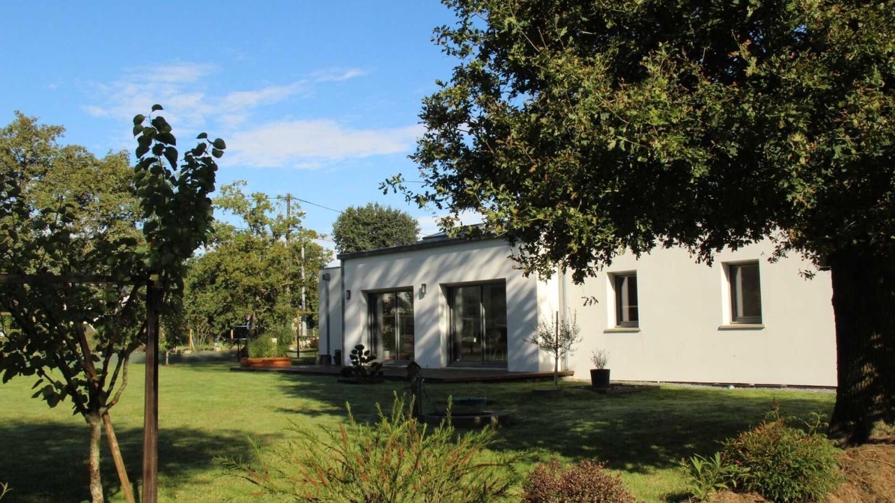 Photo of Outdoor in Peaule