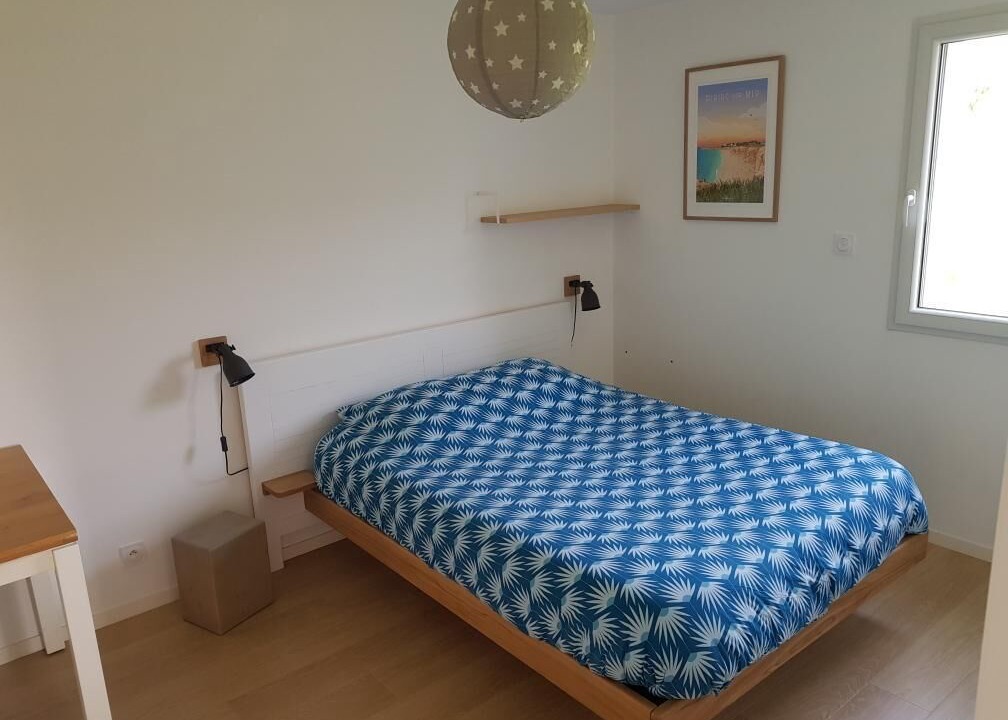 Photo of Bedroom in Peaule