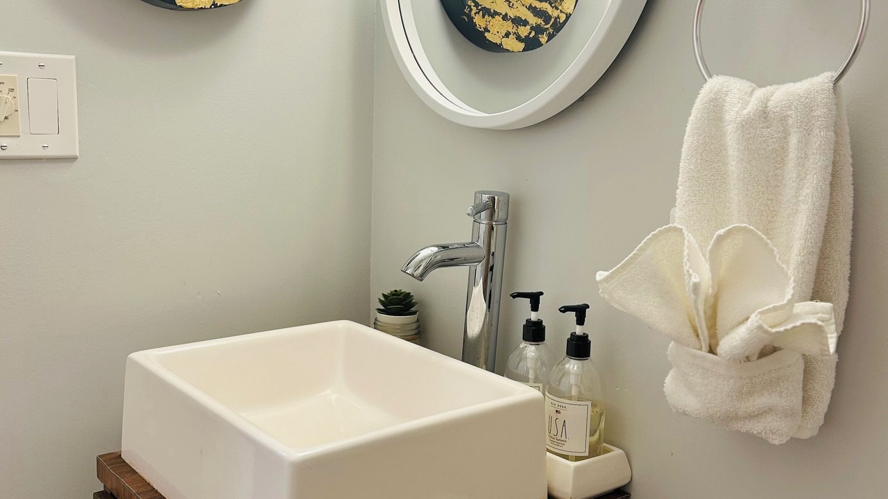 Photo of Bathroom in Broadview