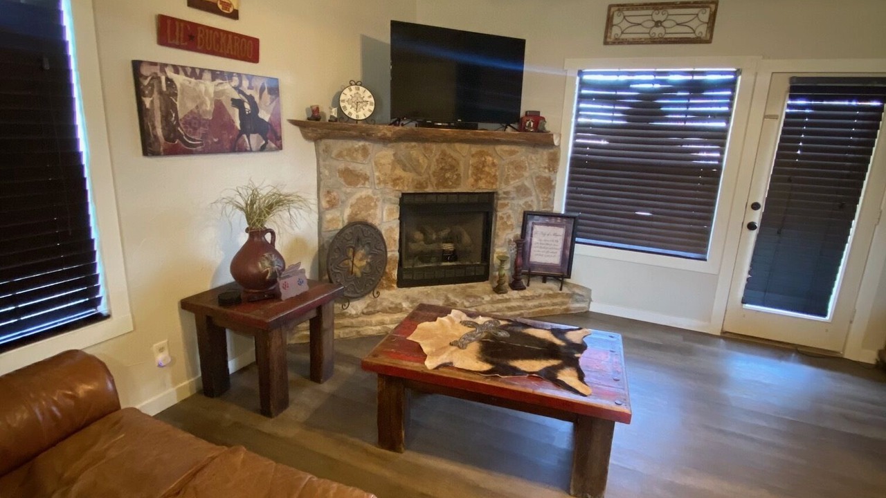Photo of Livingroom in Palo Pinto County