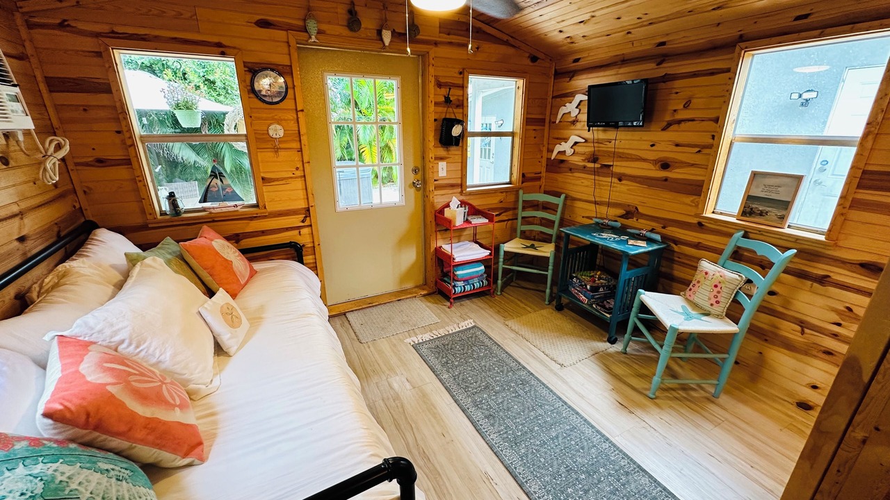 Photo of Bedroom in Crystal Beach