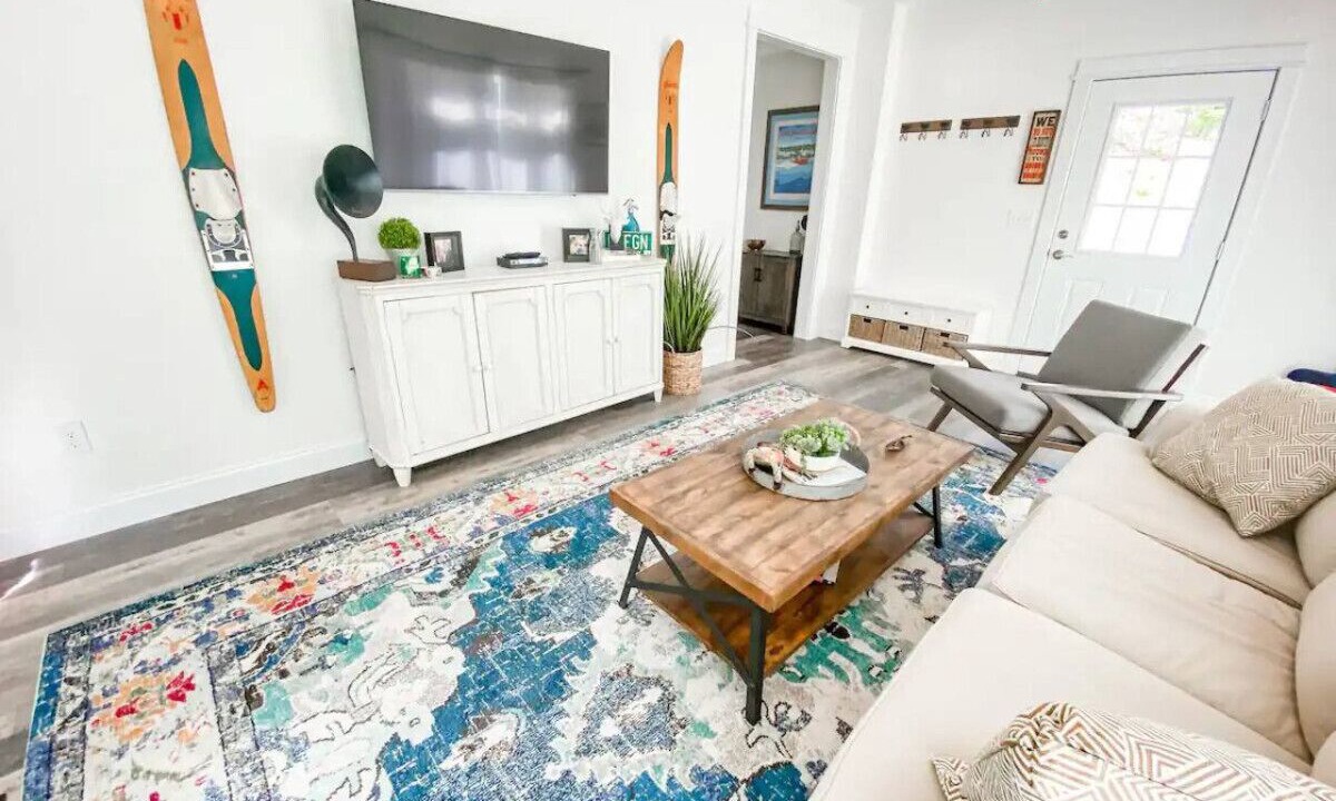 Photo of Livingroom in Holderness