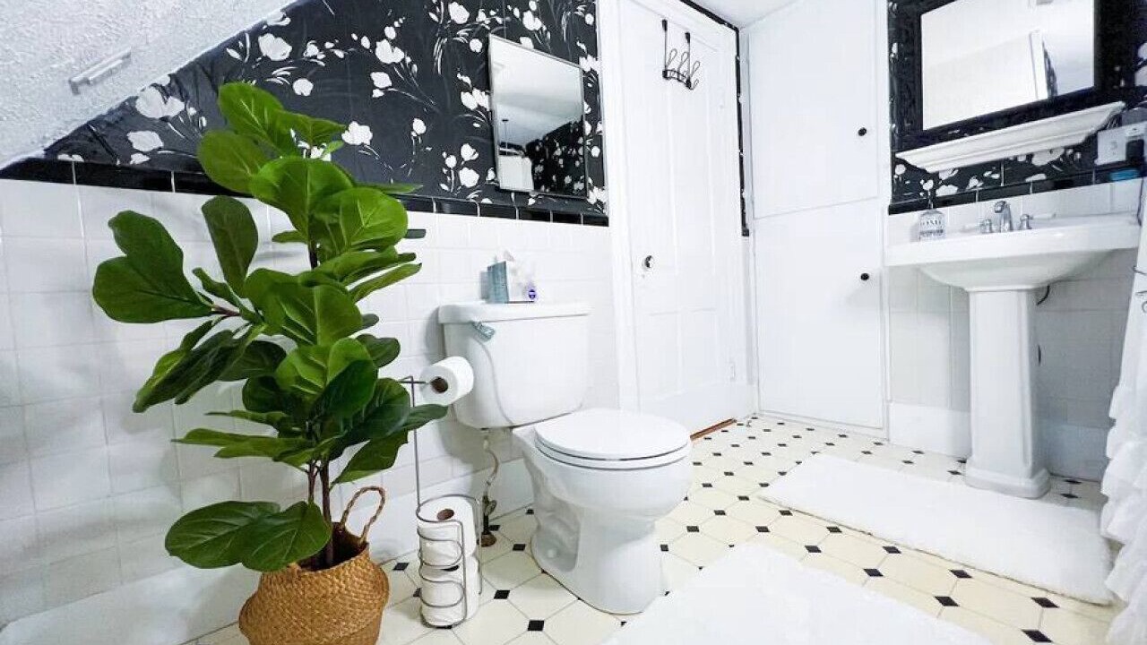 Photo of Bathroom in Glen Cove